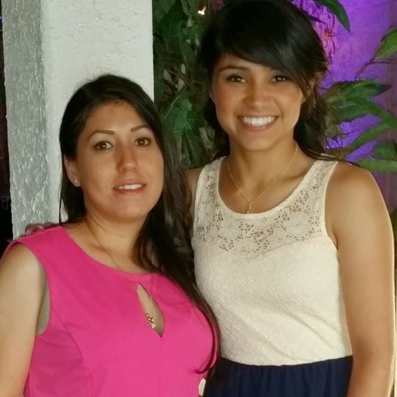 Meet your Posher, Iris - Picture 1 of 1